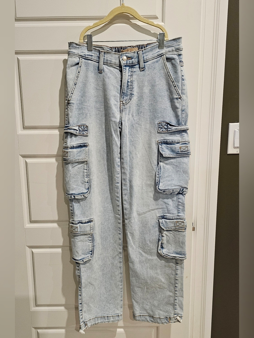 Gen Glam Women's Denim Cargo Jeans- Size 9/30